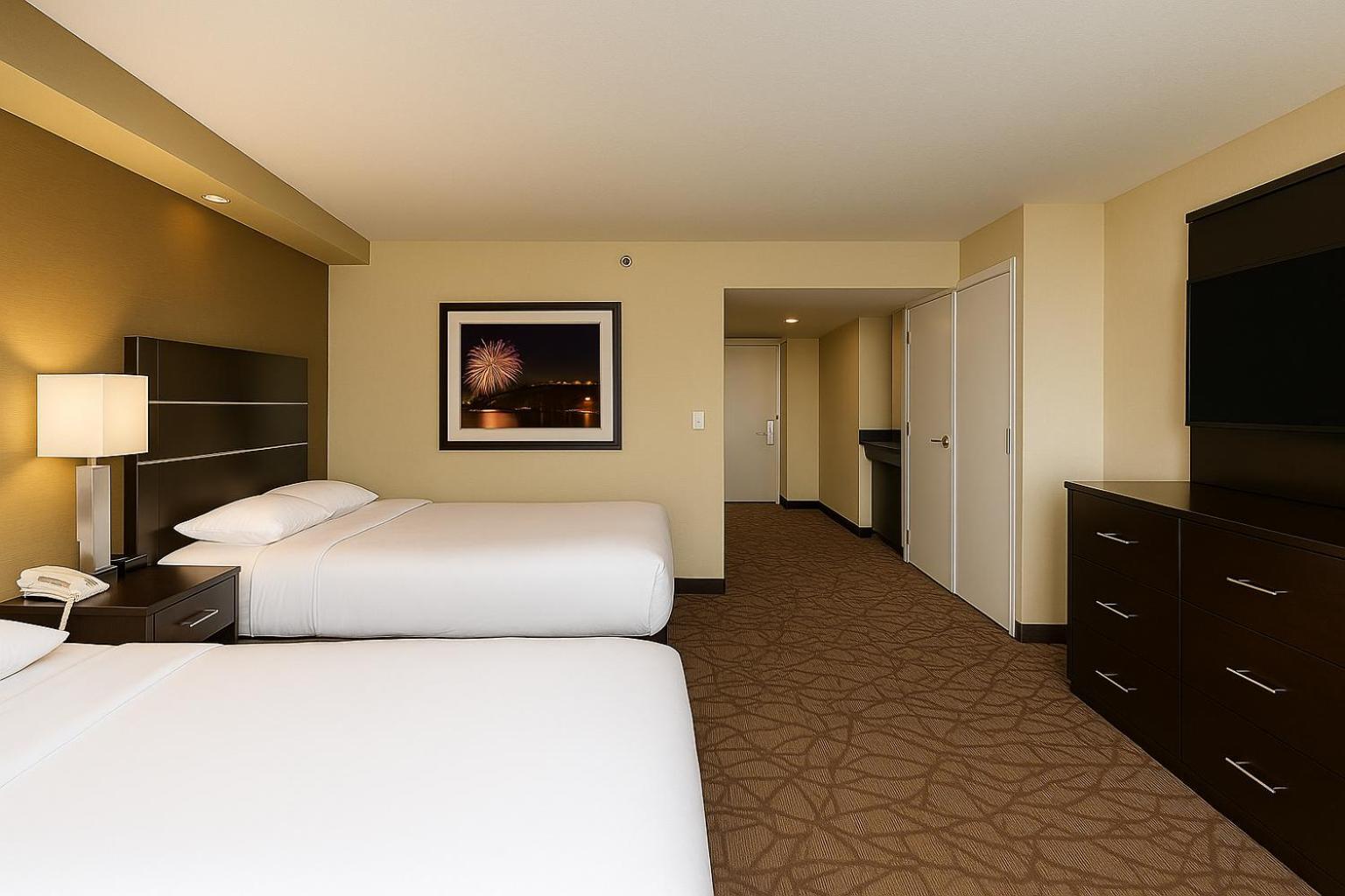 Embassy By Hilton Falls/ Fallsview Hotel