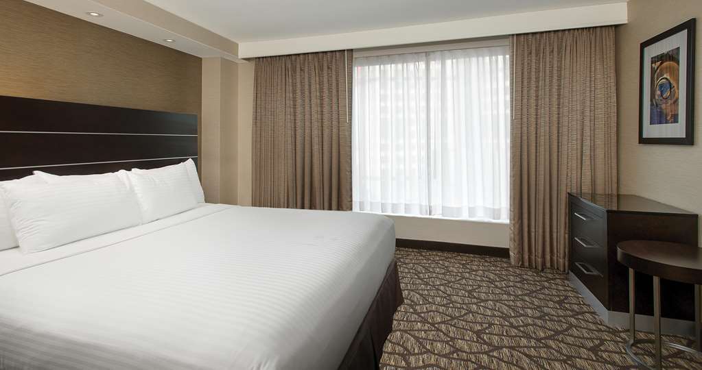 Hotel Embassy By Hilton Falls/ Fallsview